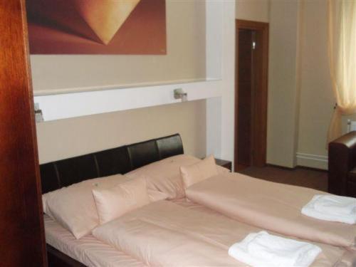 Hotel Galileo Žilina Esterno foto