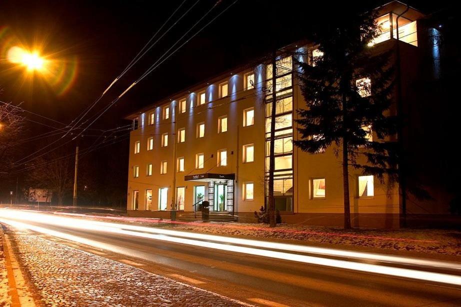 Hotel Galileo Žilina Esterno foto